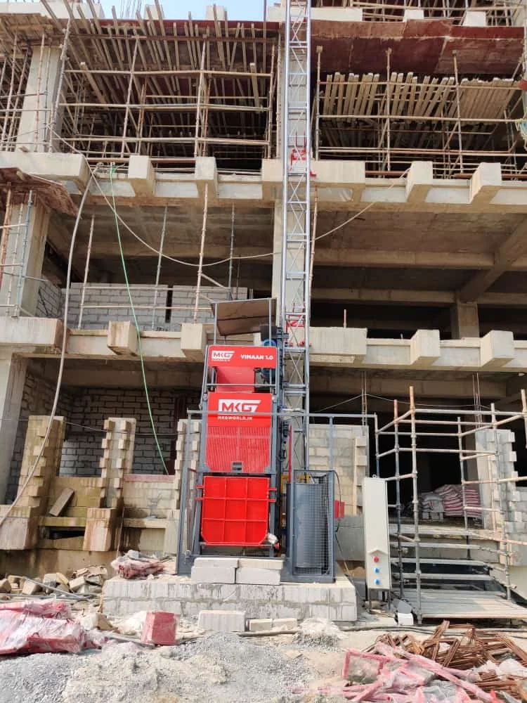 mkg-passenger-cum-material-hoist at construction