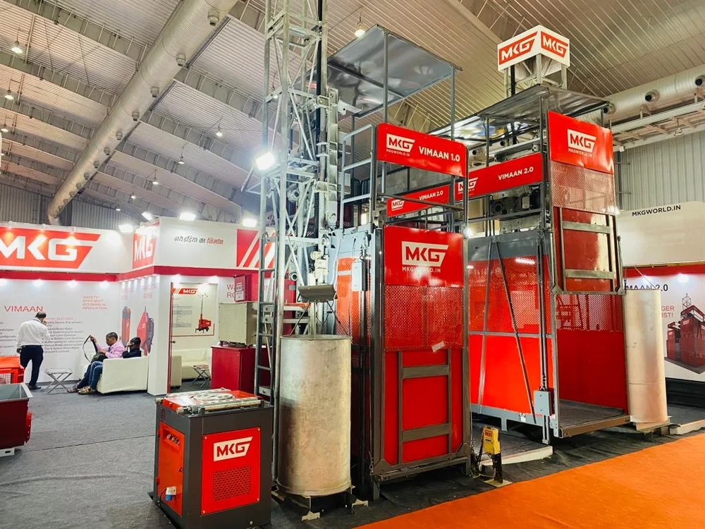 mkg-vimaan-0-8-passenger-cum-material-hoist-1000x1000